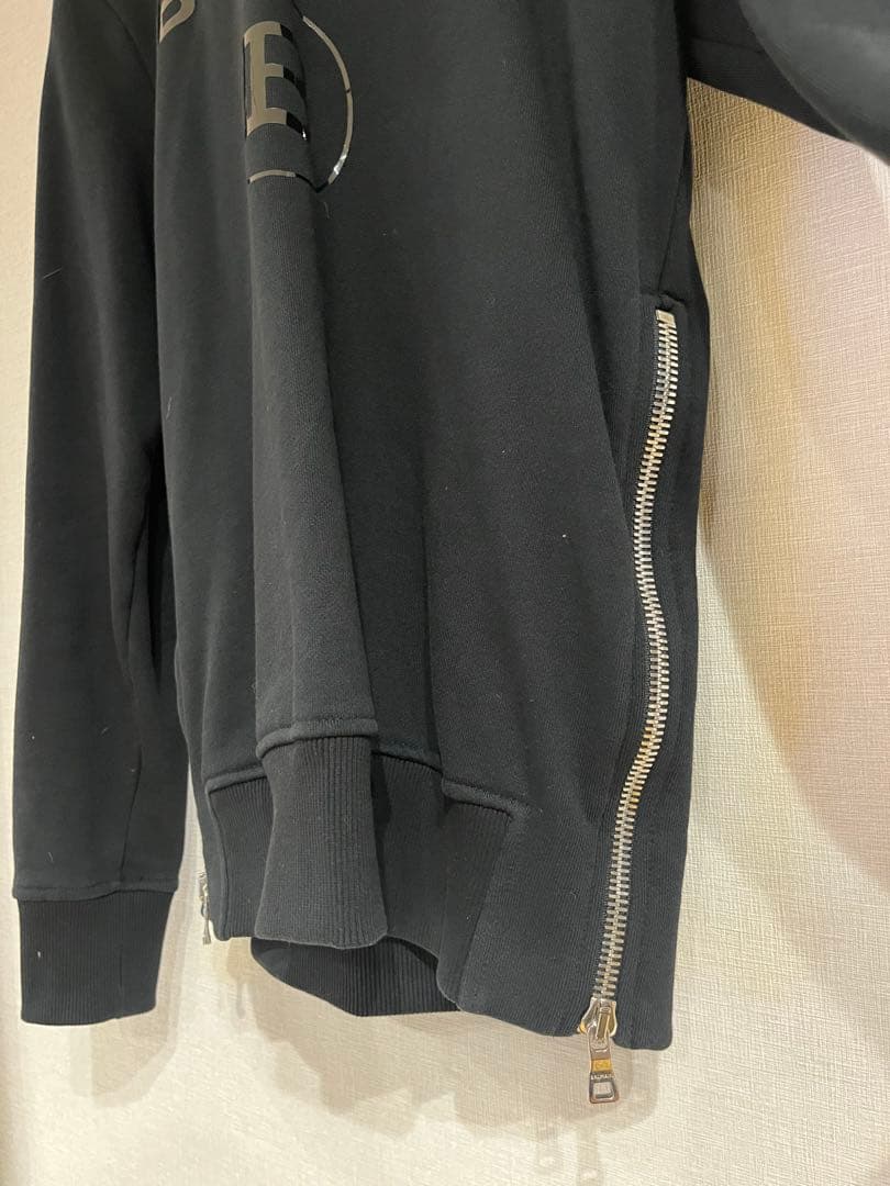 BALMAIN ブラック パーカー