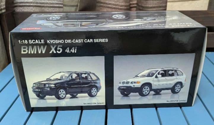 京商 BMW X5 4.4i ミニカー　1:18