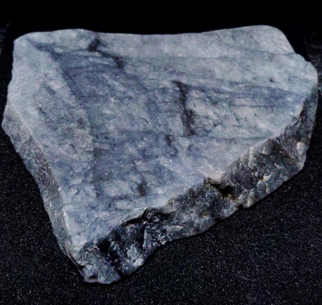 翡翠原石糸魚川転石硬玉【姫川・川ズレ磨き石132g】 ☆翡翠原石