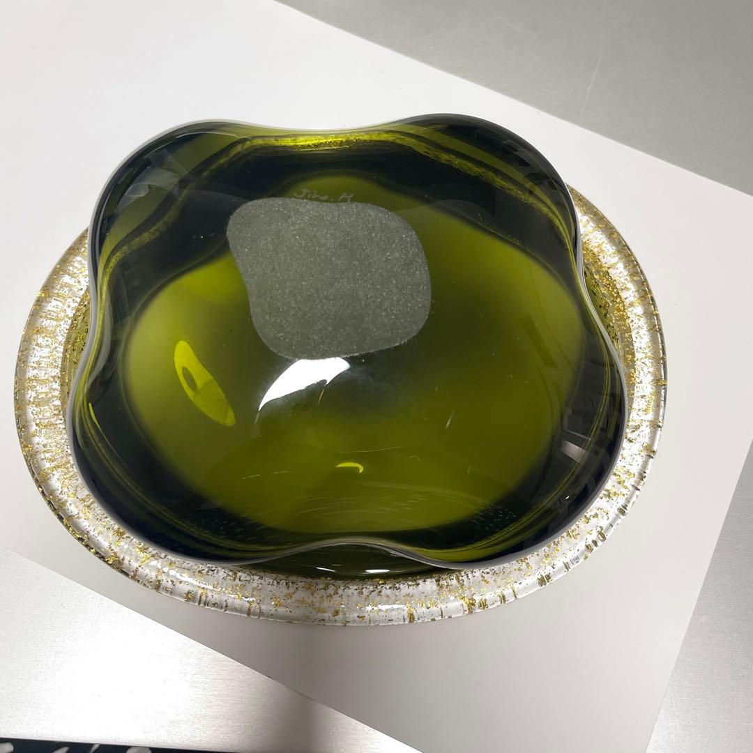 迫二郎作 金箔貼り渕ガラス鉢 オリーブグリーン