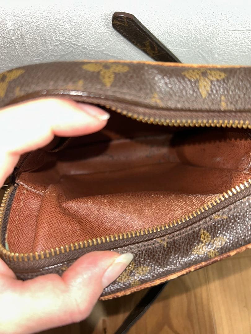 【かこ】Louis Vuitton ルイヴィトン　ショルダーバッグ