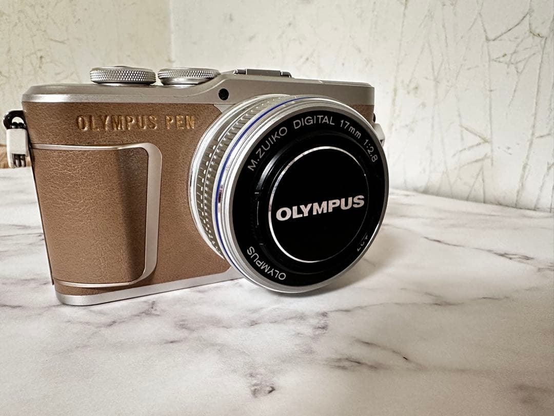 OLYMPUS PEN E-PL10 ミラーレス一眼 17mmパンケーキレンズ付