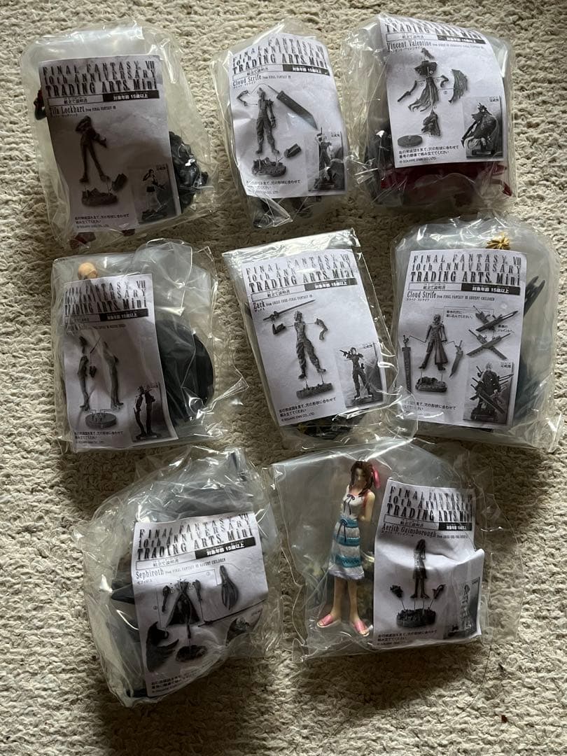 FINAL FANTASY VII ポーション 未開封フィギュア8種、缶7種