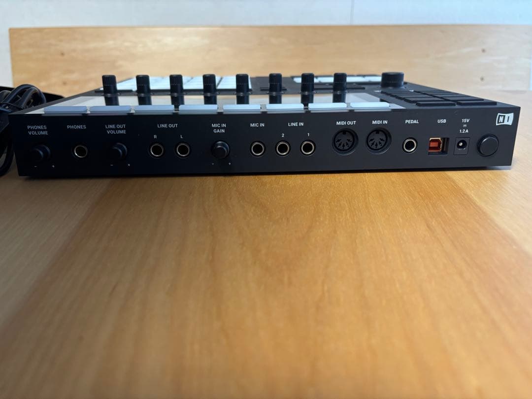 MASCHINE MK3本体と画像の同梱品（トランスファーID発行済み） - メルカリ