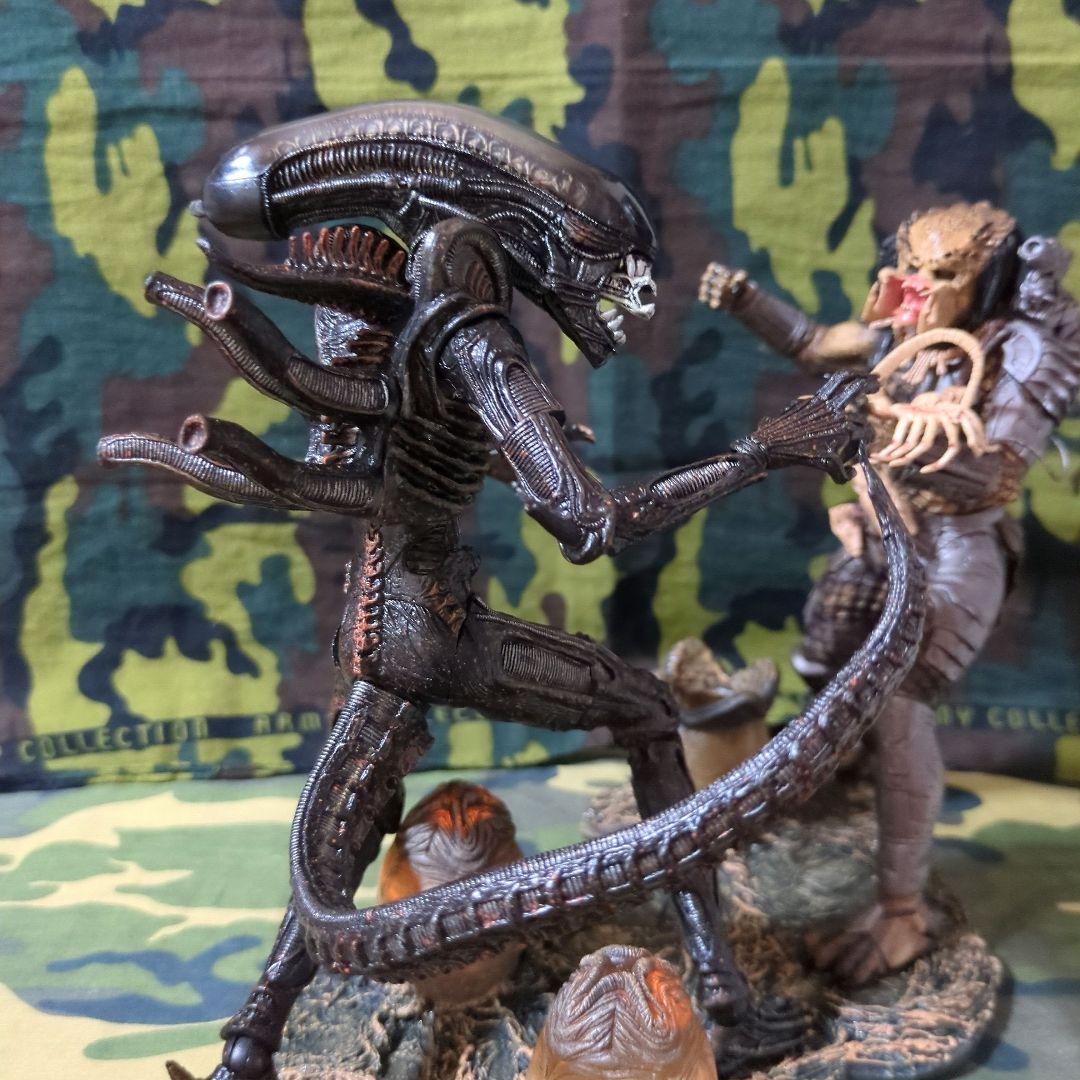 McFARLANE TOYS／エイリアン& プレデター 【中古•箱別売】♦品薄品