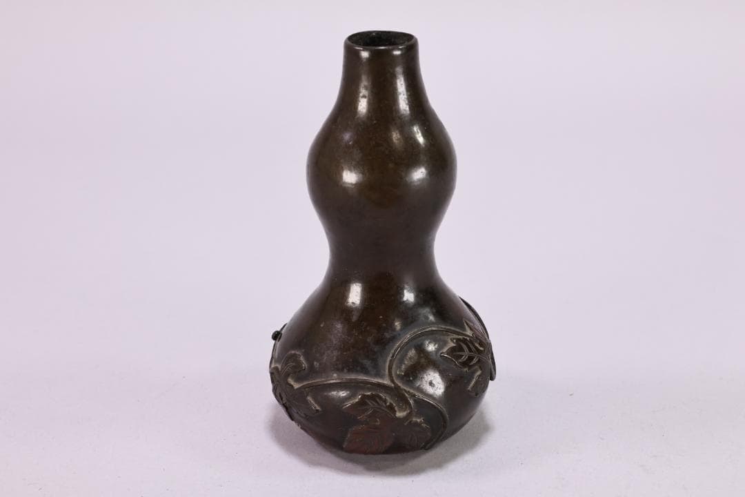 古銅製 赤銅 大明仙徳 瓢箪型 高盛彫刻 蜻蛉蔦紋 置物 一輪挿し 花器