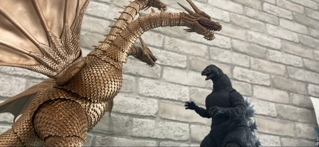 【☆もうすぐ終了！早い者勝ち！美品！】ゴジラvsキングギドラ(ハイヤトイズ)