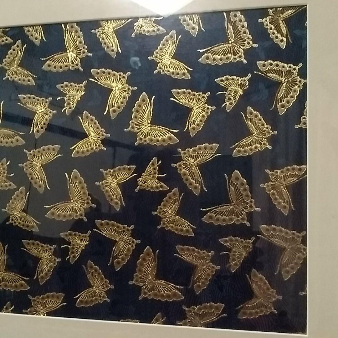 古木額縁に入ってる帯額装