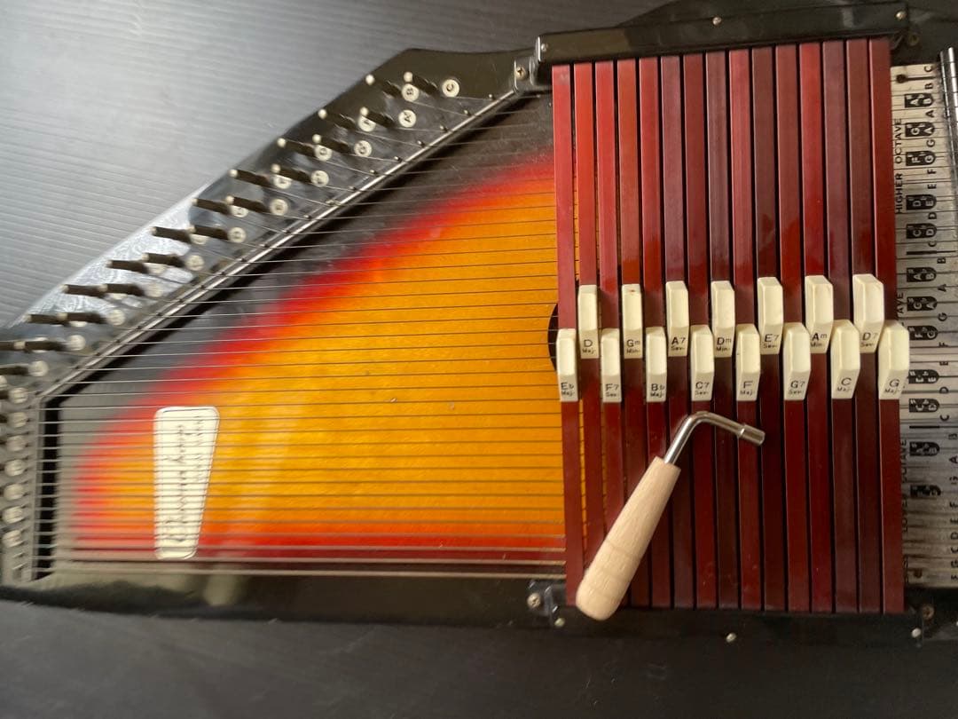 東海楽器ChromaHarp(オートハープ)