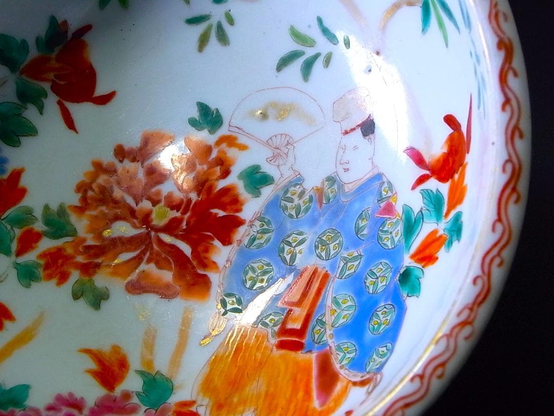 E869 】 超名品 明治元年～明治八年 八代深川栄左衛門 陽刻花々文桃形