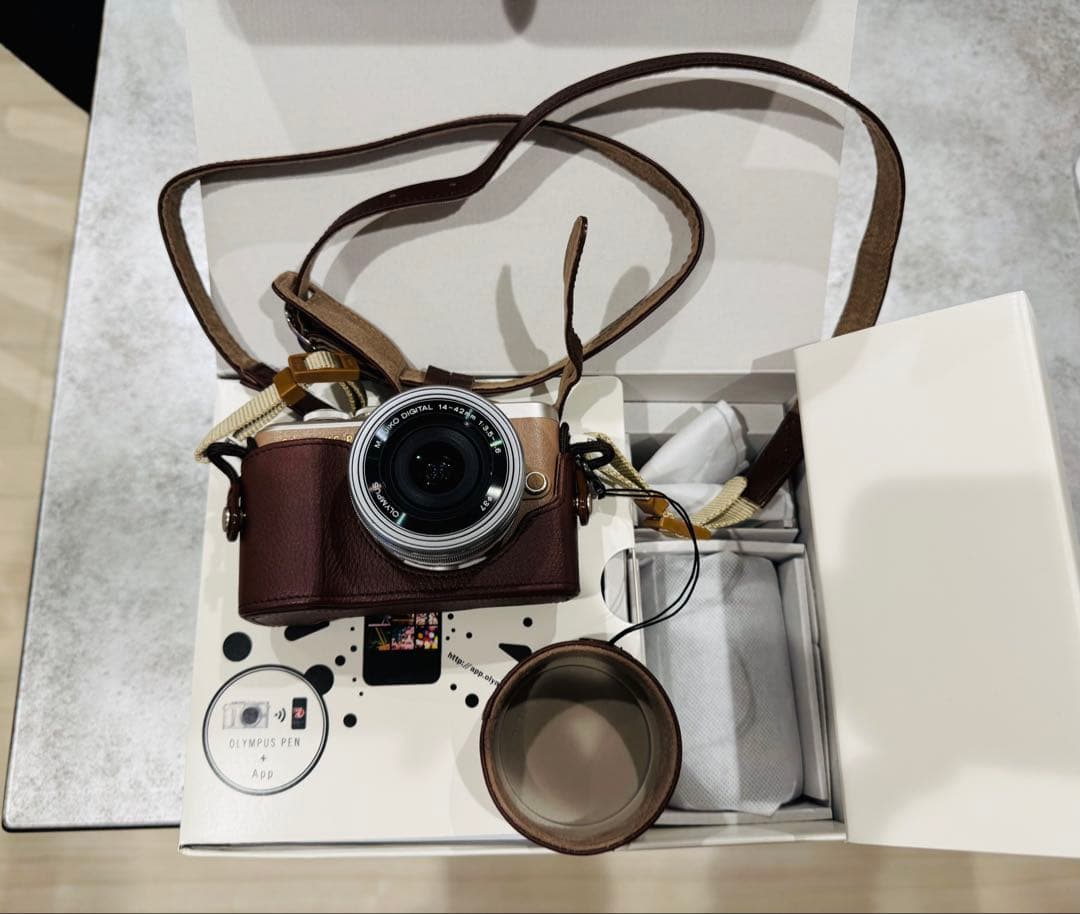 デジタルカメラ OLYMPUS E-PL10 PEN E-PL10 ミラーレス一眼カメラ ブラック [ボディ単体] OLYMPUS