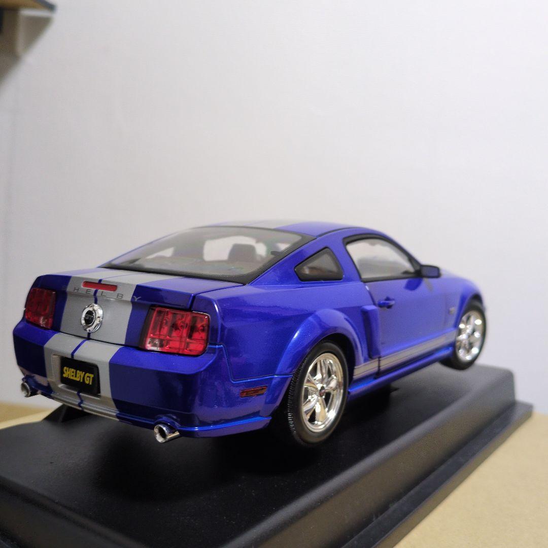 2008 Shelby GT ミニカー　フォード　マスタング　1/18