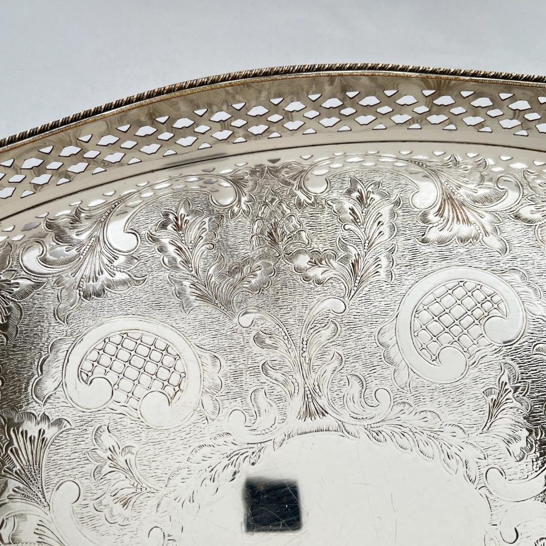 英国】ビクトリアン ギャラリートレー 40cm 装飾フット