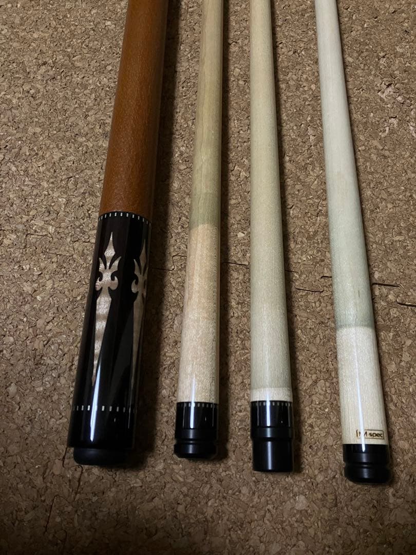 コグノセンティ　カスタムキュー