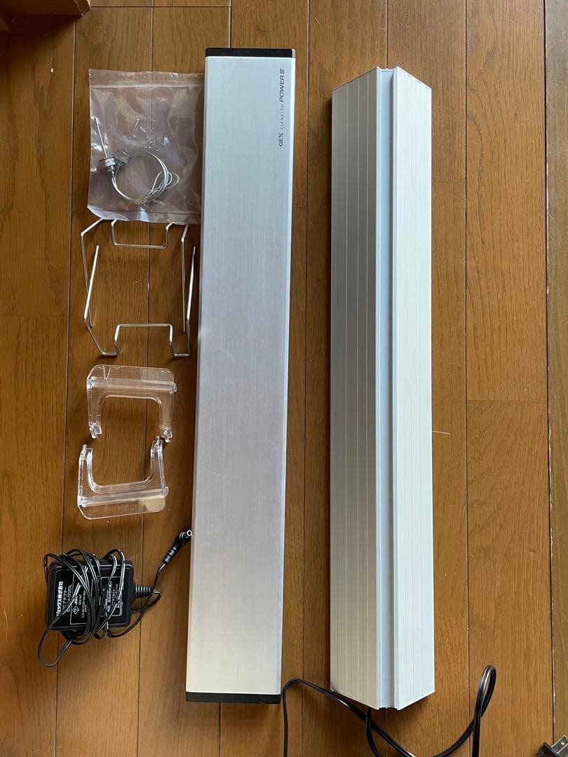 アクリル水槽 60 × 45 × 45オーバーフロー加工8ミリフルカバー蓋付