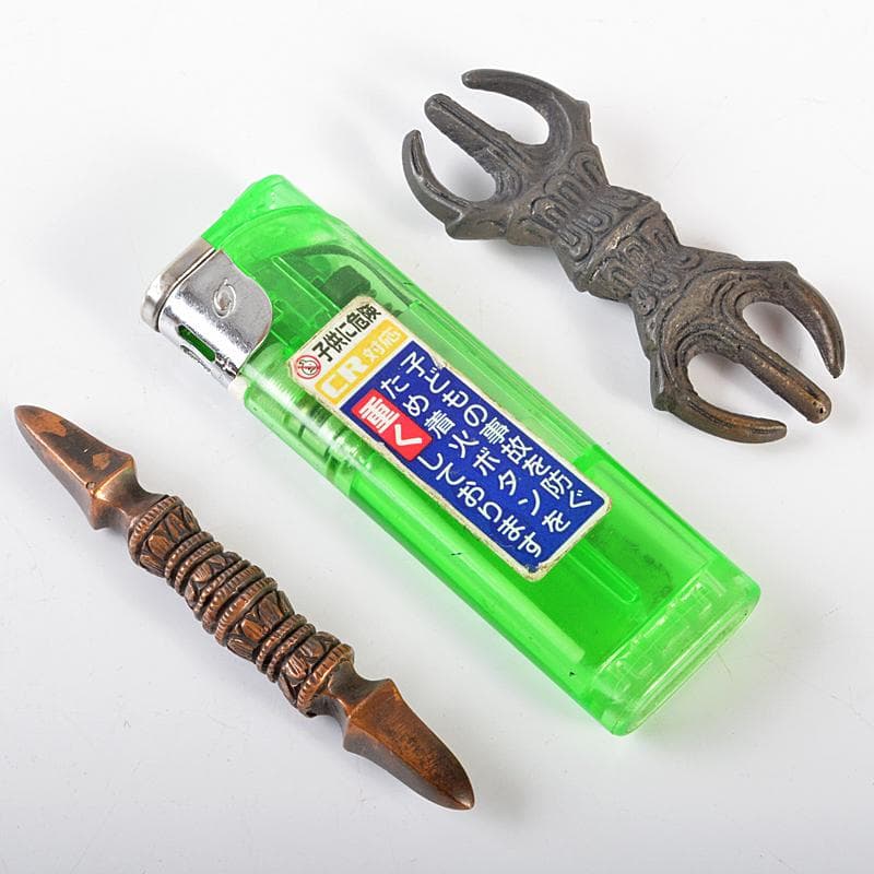 チベット密教法具　古銅　独鈷杵　三鈷杵　金剛杵　2点　木箱付　M　R6562