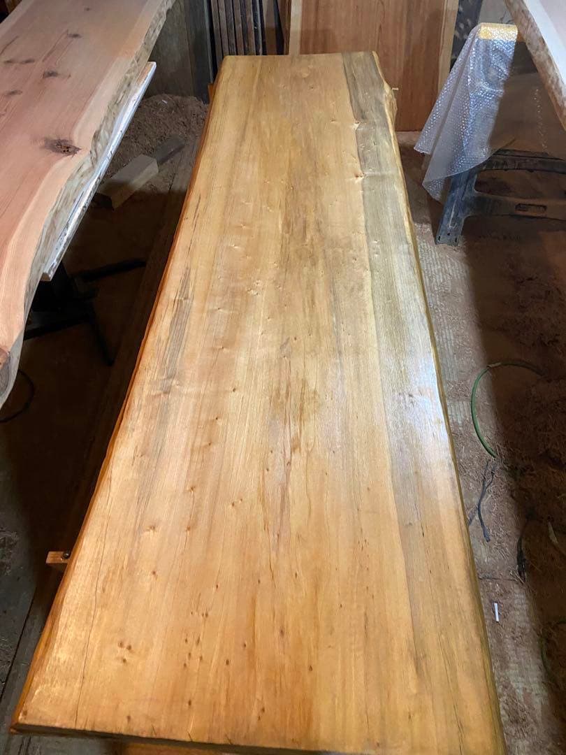 [セール品！！！]イエローポプラ　一枚板テーブル　7万→4万に値下げ中