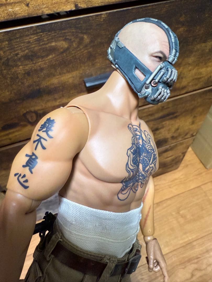 ホットトイズ 系 1/6 ベイン カスタムフィギュア アウトロー バットマン