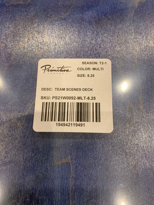 新品未開封　primitiveターミネーター2 コラボDECK（左側の1本）