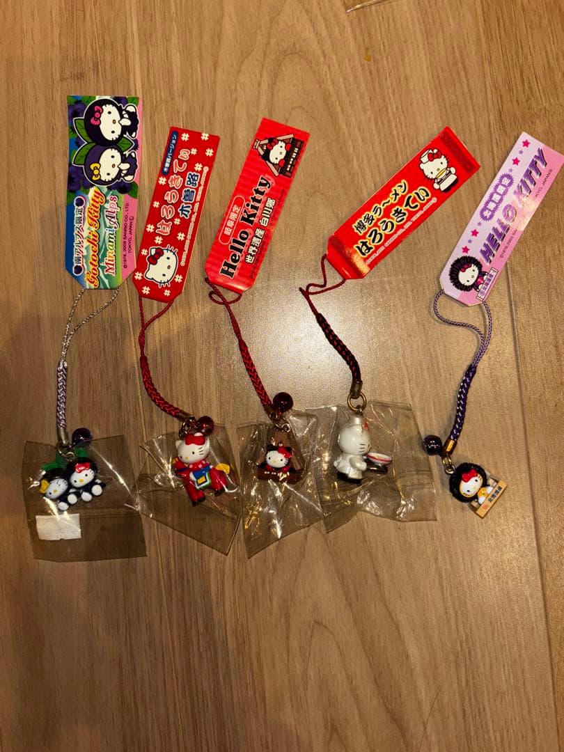 ご当地キティ46個まとめ売り 根付け ストラップ キーホルダー レア
