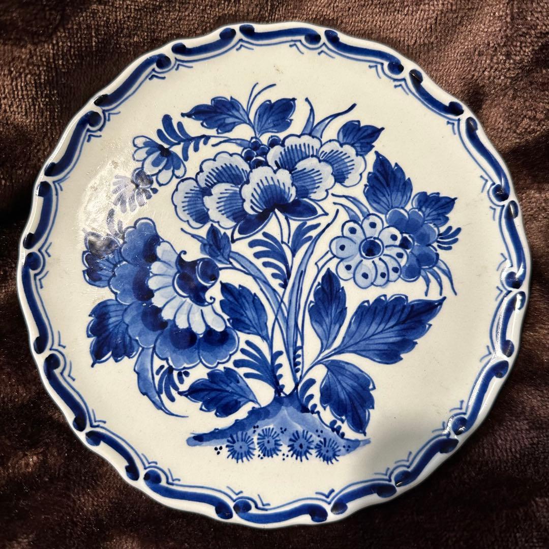 美品・稀少】ロイヤルデルフト 飾り絵皿 2枚セット - メルカリ