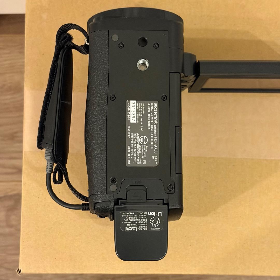 【超美品】SONY FDR-AX30 4K ビデオカメラ 予備バッテリー・SD付