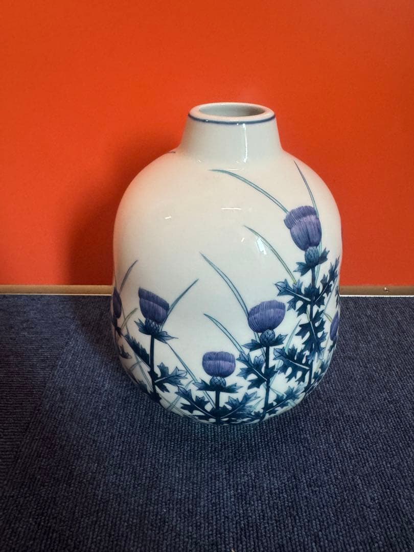2056  有田焼　視行窯　視行作　染付花草　花瓶