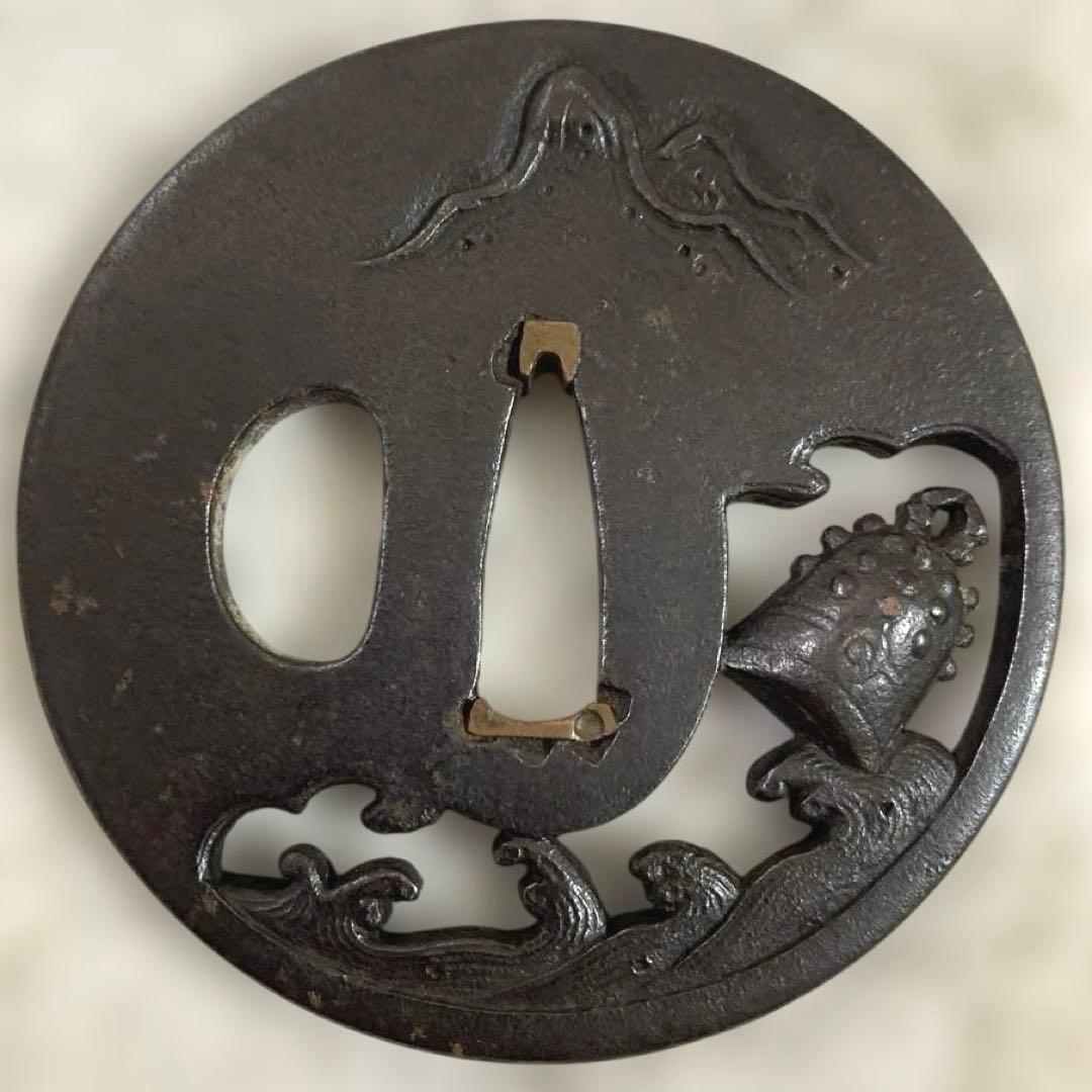 B-50 鍔　鉄地　武具　刀装具　日本刀　骨董品　時代物　美術品　工芸品