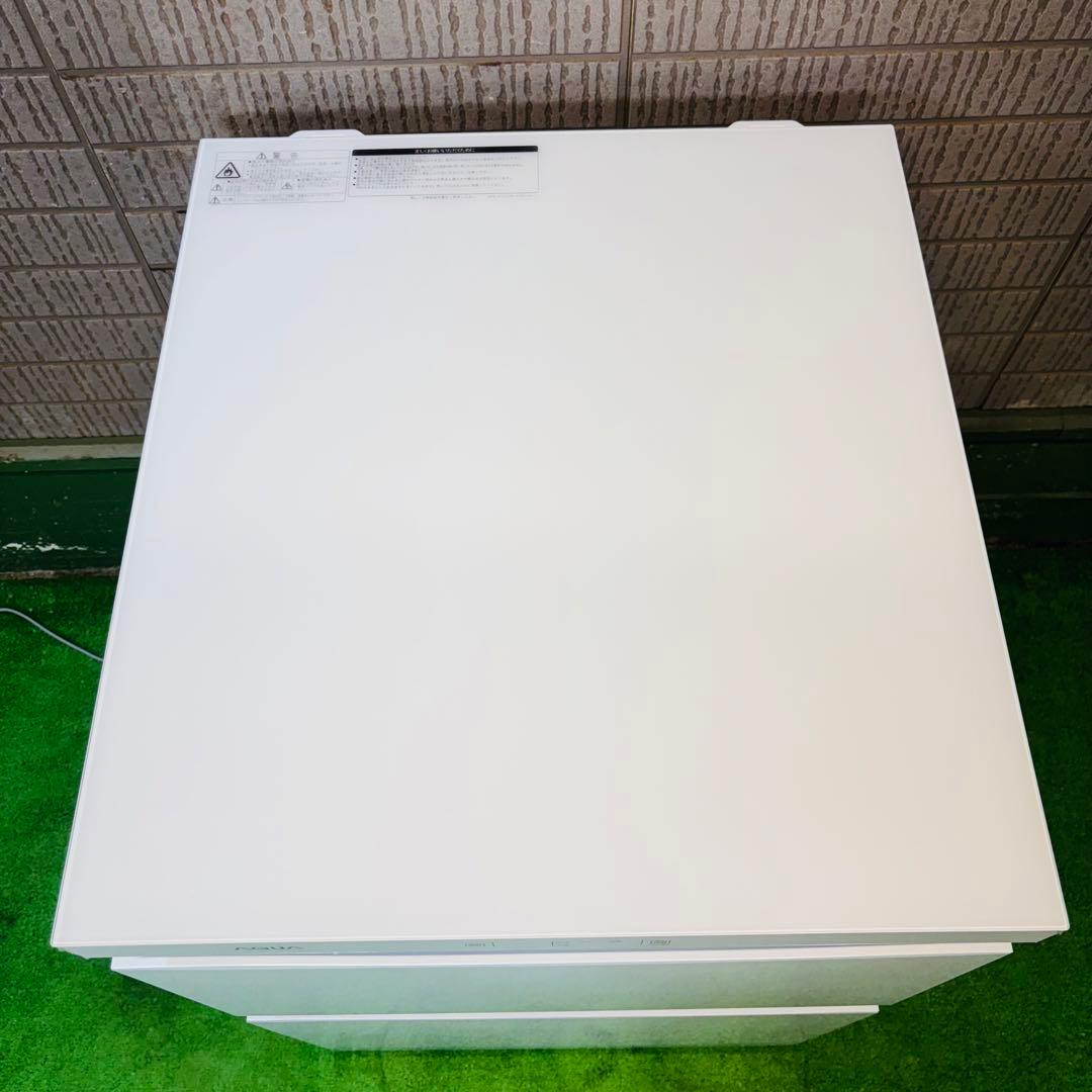 美品 2023年製 100L 冷凍庫 AQUA ガラス天板【地域限定配送無料】