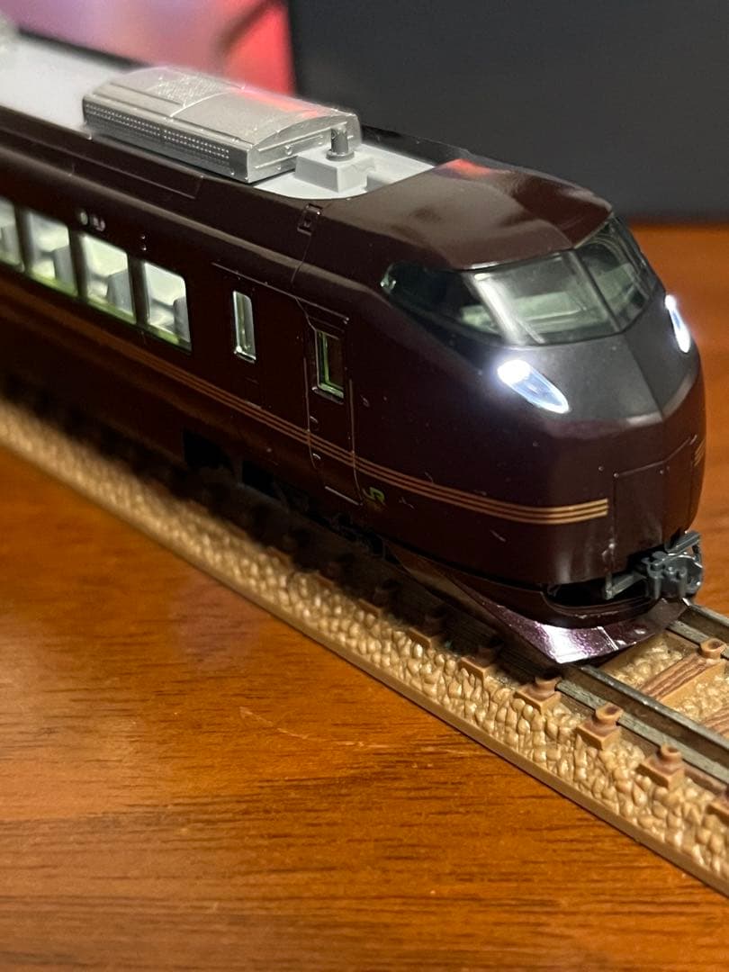 JR東日本E655系 和 kato ライト室内灯点灯動力車動作確認済 E655
