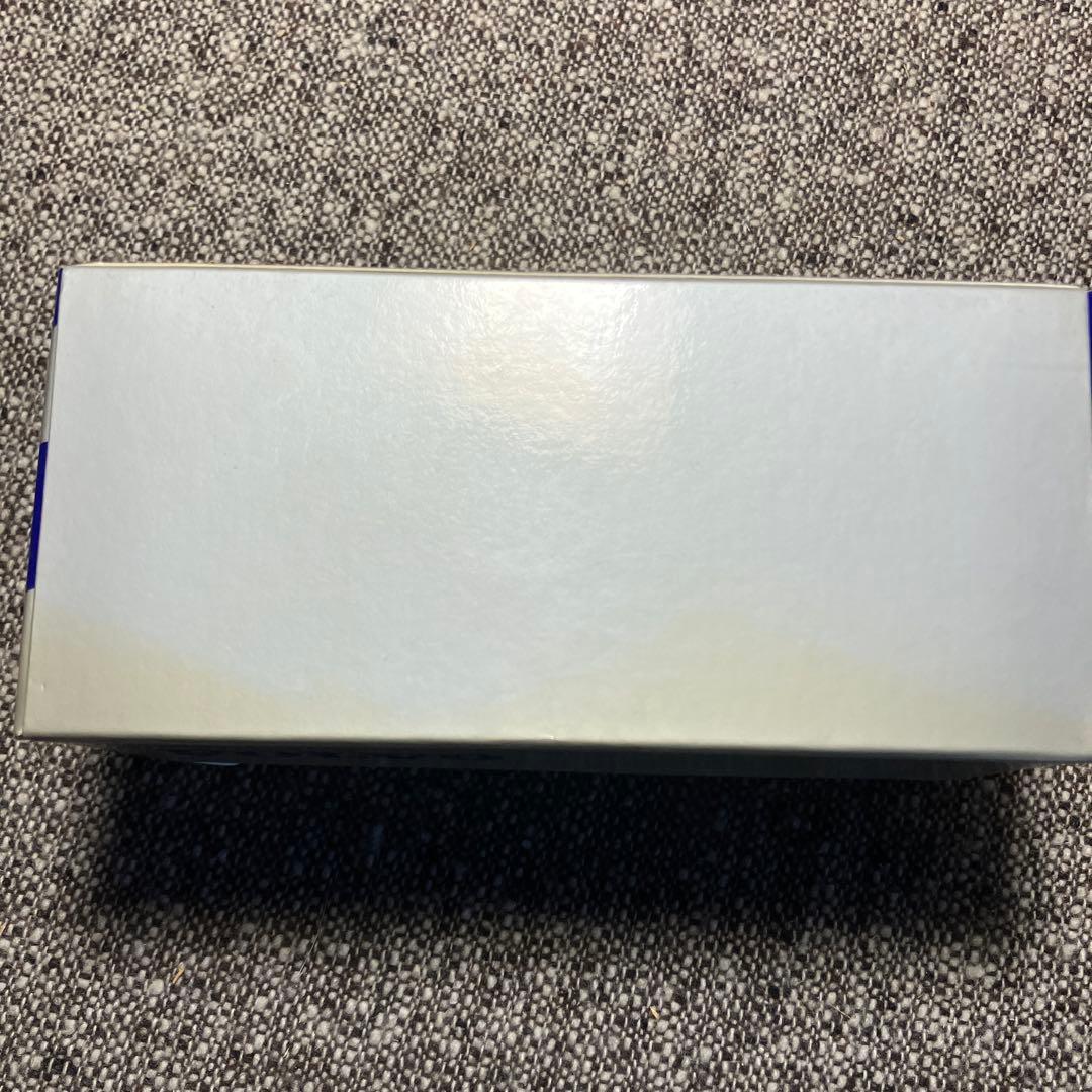 1/43 ミニカー　ボルボvolvo V70レッド　ディーラー正規品モデルカー