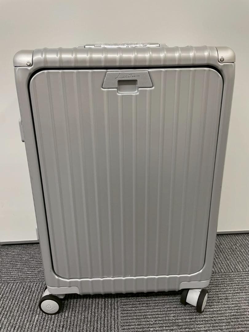 3000円オフ！リベティ多機能キャリーケース【エナメルシルバーSサイズ】71 3000円オフ！リベティ多機能キャリーケース【エナメルシルバーSサイズ