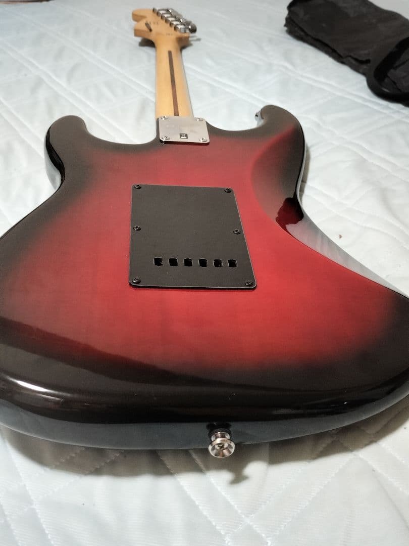 Squier スクワイヤー ストラト standard メイプル指板 ケース付