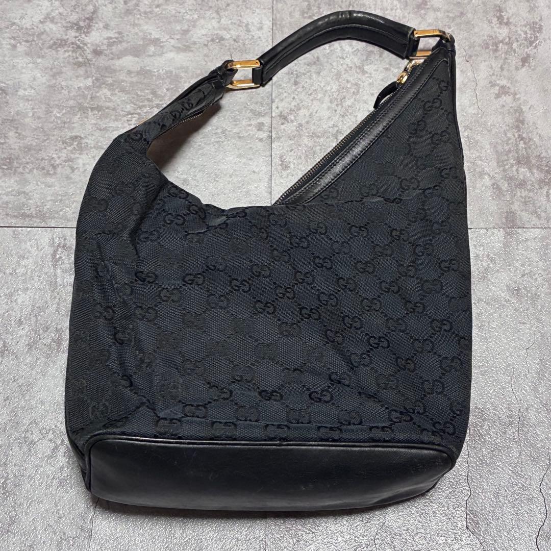 グッチ　ワンショルダーバッグ　ブラック　ggキャンバス　総柄　変形　レザー