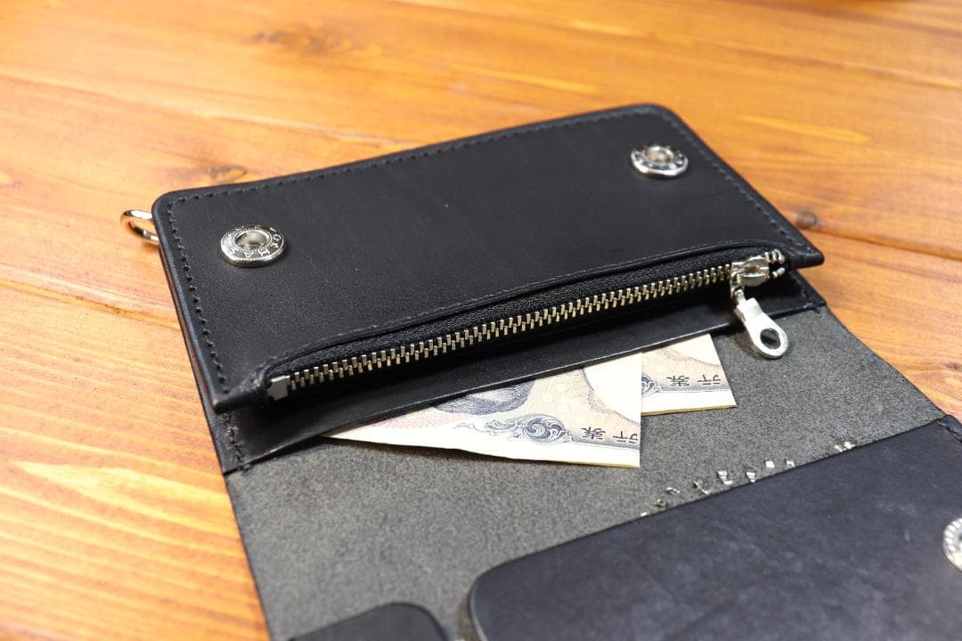 フラワースタッズ　ミドルトラッカーウォレット 　ハトメ小判カン付き