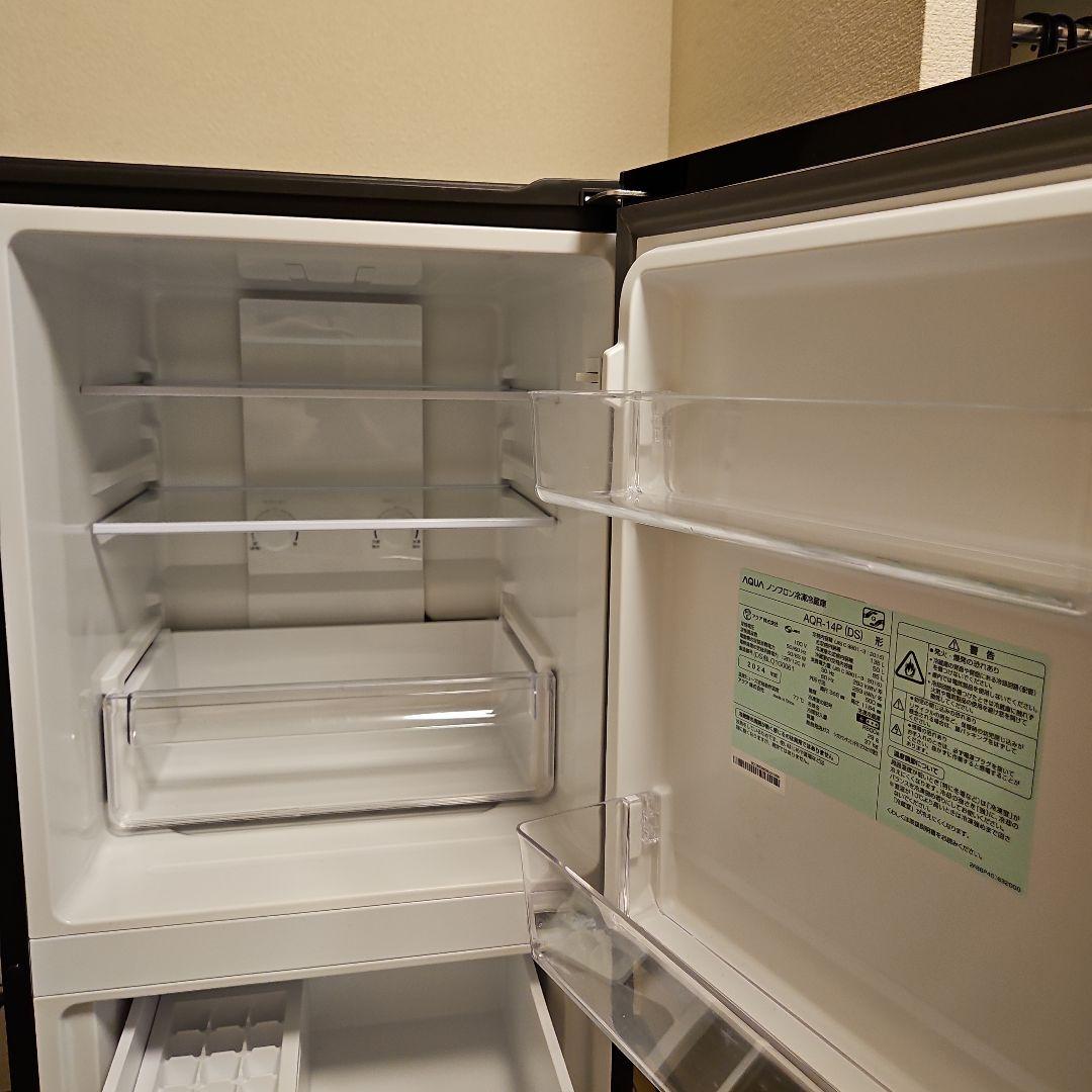 AAAしんくるダークシルバー色　シングル用冷蔵庫 可動棚付き
