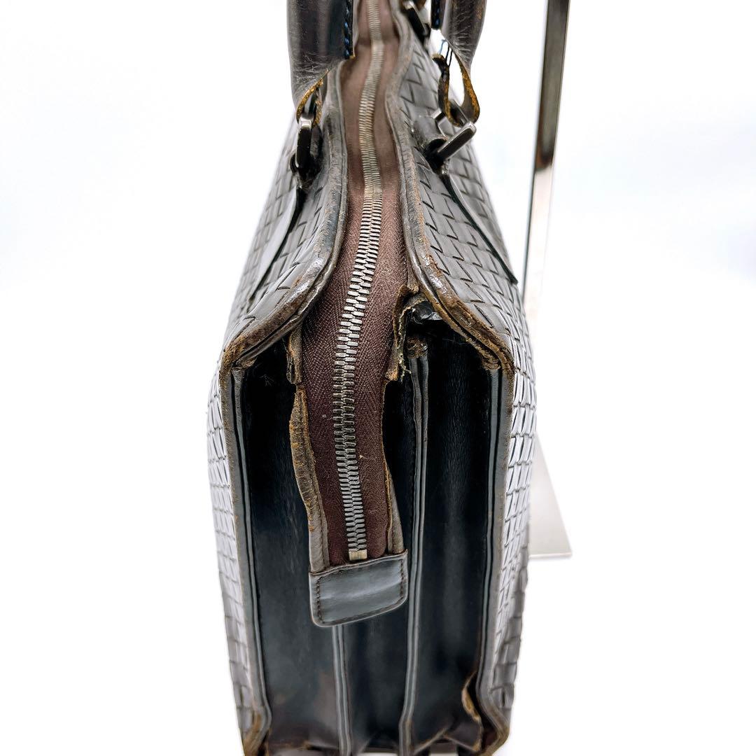 BOTTEGA VENETA ボッテガベネタ イントレチャート　ダークブラウン