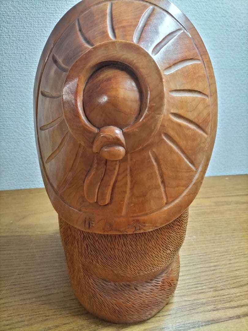 木製 狸の一刀彫りの彫刻 最終値下げ