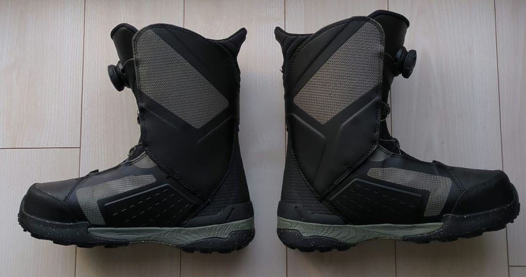 スノーボード HOLGATE