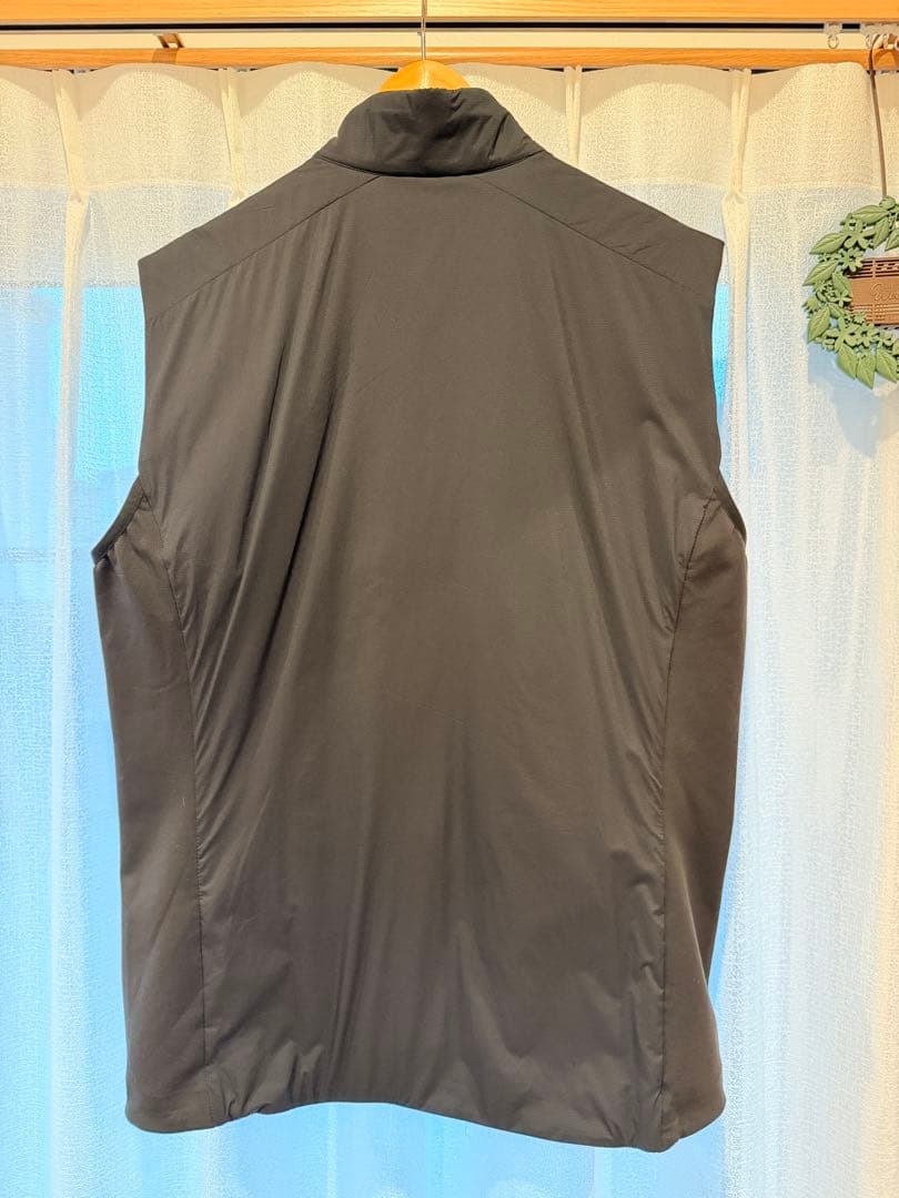 ARC'TERYX アトムベスト　Mサイズ ブラック