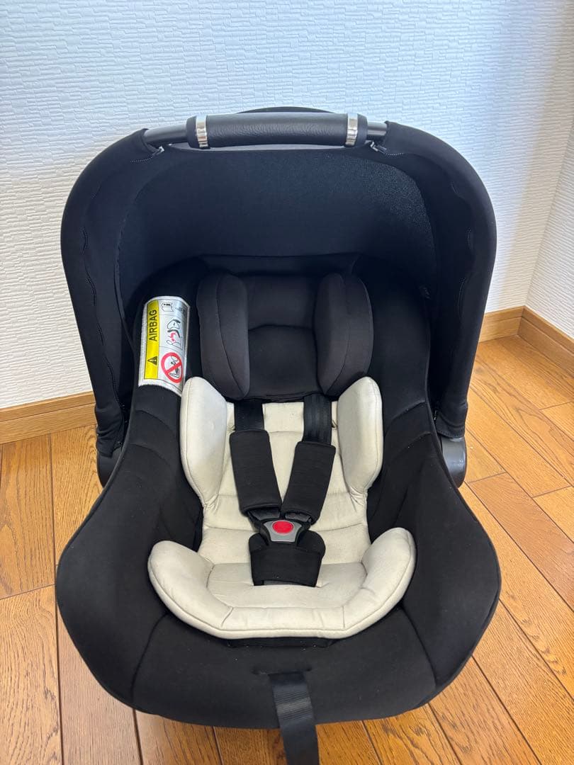【最終値下げ】アップリカ　ベビーシート　エアキャリー