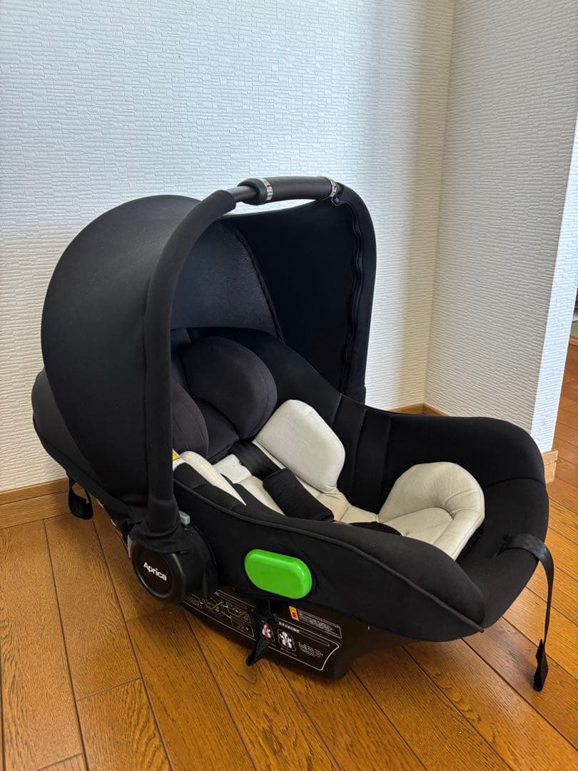 【最終値下げ】アップリカ　ベビーシート　エアキャリー