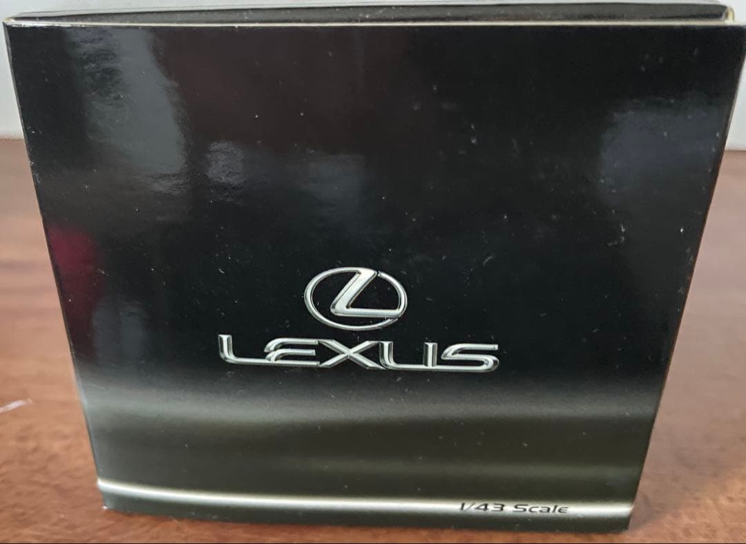 再値下げ！Lexus LX 570 1/43スケール ミニカー