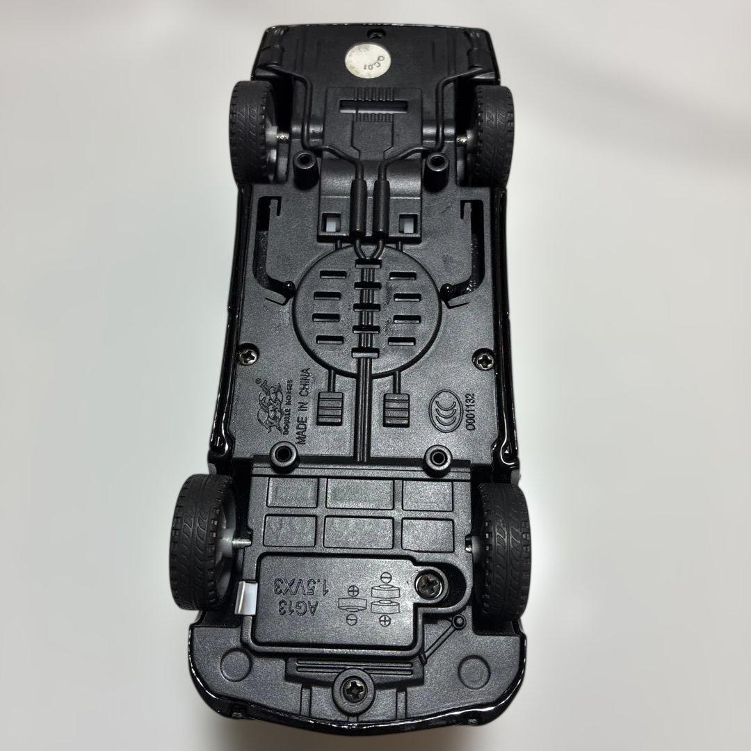 トヨタ アルファード ミニカー 開閉可能なドア