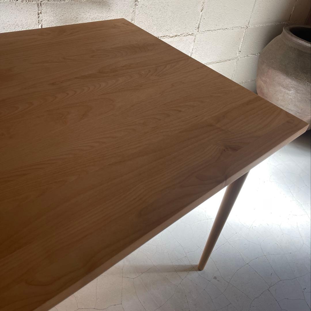 美品　MOMO NATURAL モモナチュラル　ダイニングテーブル　アルダー無垢