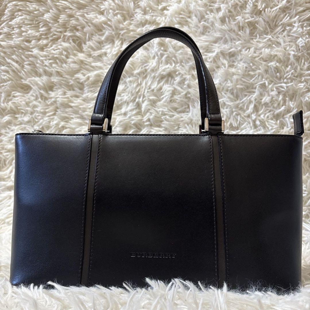 美品　BURBERRY バーバリー ハンドバッグ 横長 ノバチェック 本革 黒