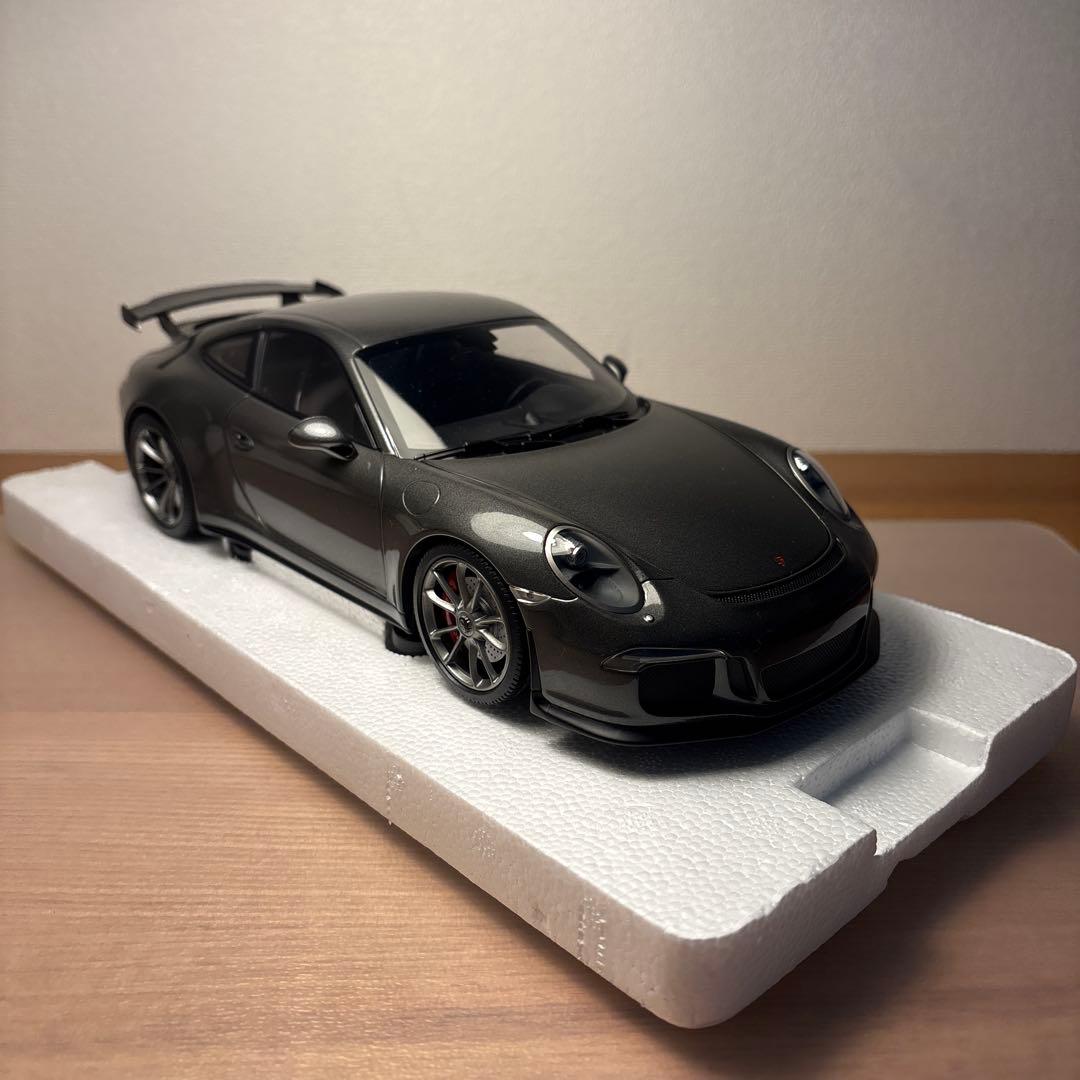 ミニチャンプス　ポルシェ911 991 GT3 1/18 ミニカー　グレー