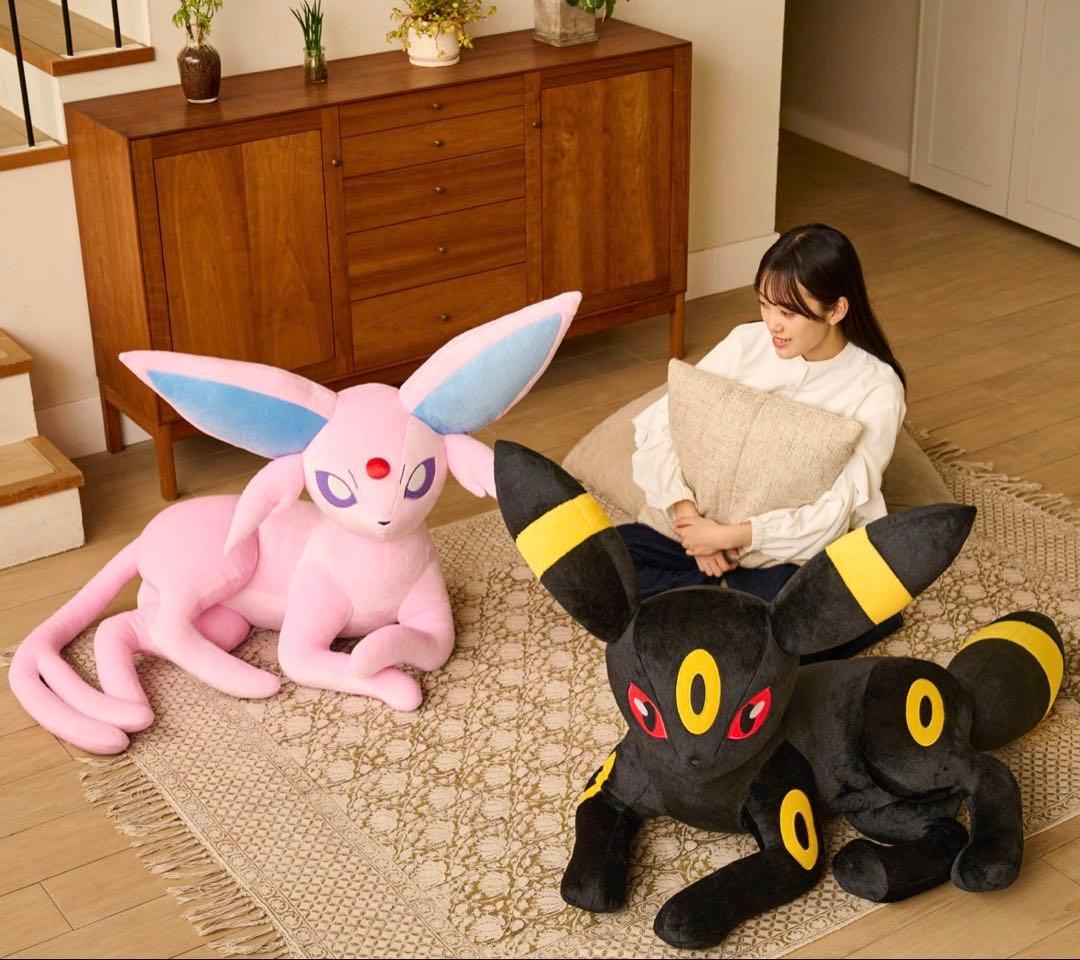 ポケモンセンター　新品★等身大ブラッキー 寝そべり