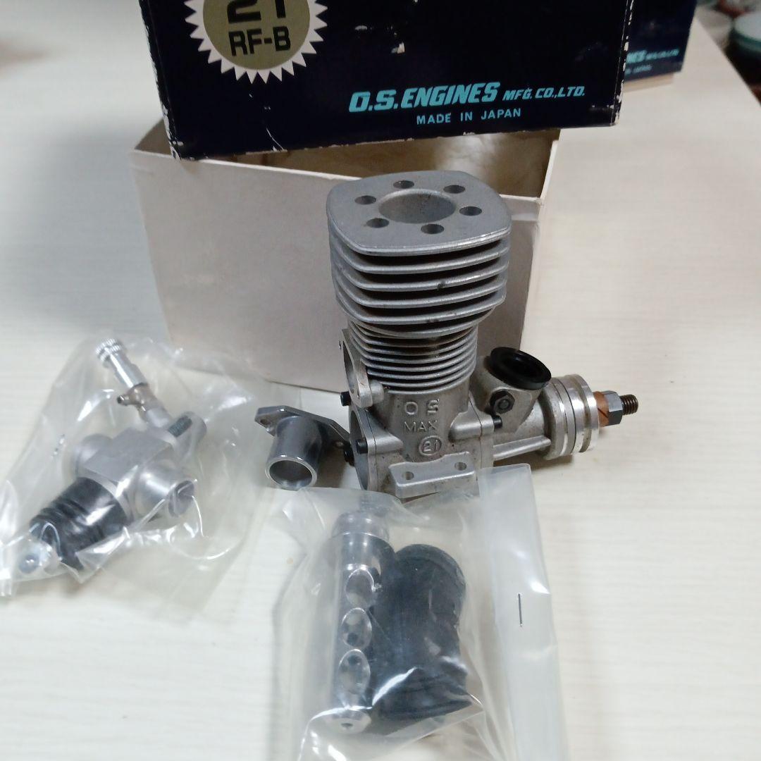 O.S. MAX 21RF-Bと 付属品