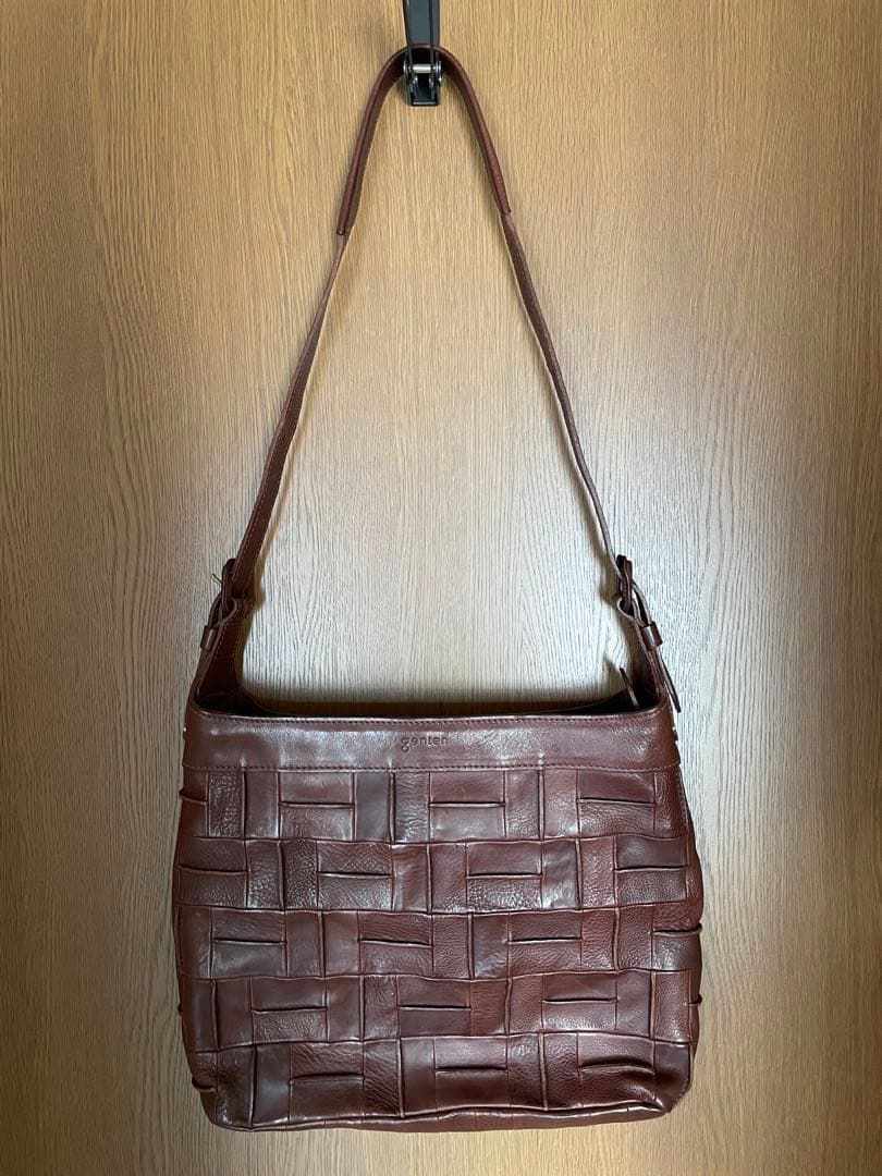 最終値下げ　genten Mattone レザー ショルダーバッグ